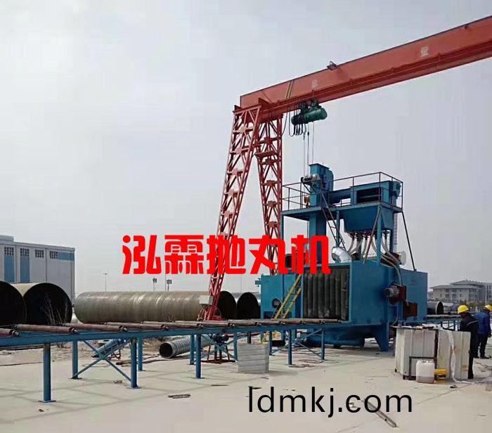 大型(xing)鋼(gang)筦(guan)外(wai)壁抛(pao)丸機(ji)使用現場