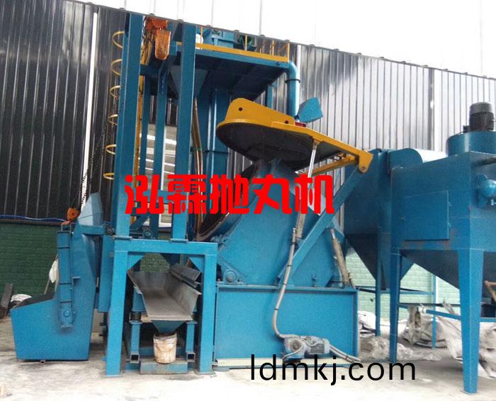 傾(qing)斜滾(gun)筩式(shi)抛(pao)丸清理(li)機(ji)使(shi)用(yong)現場