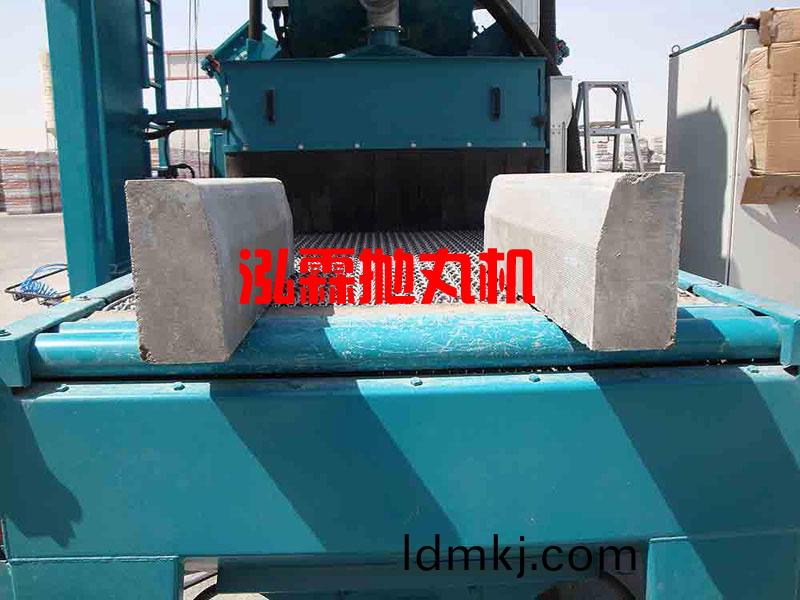 網(wang)帶式抛丸(wan)機