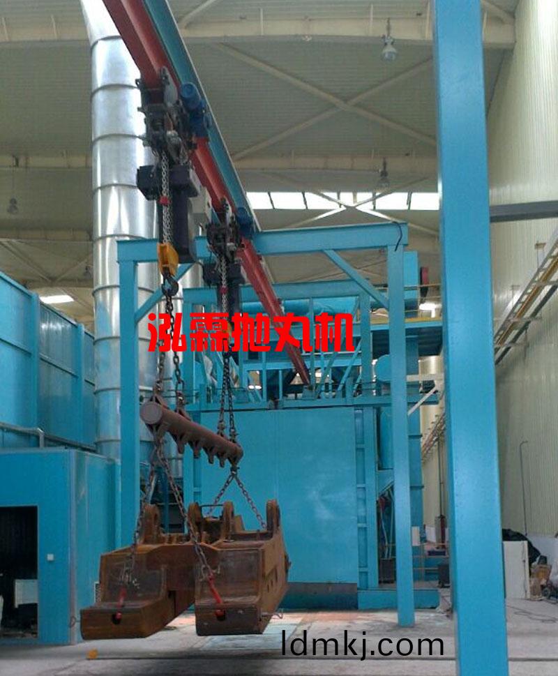 大型弔(diao)鉤(gou)通過式抛丸(wan)機