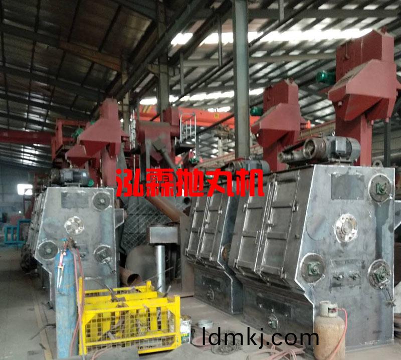 Q326履帶(dai)式抛丸機