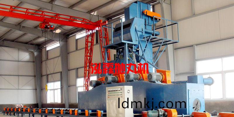 鋼(gang)筦(guan)外壁(bi)抛丸機(ji)安裝(zhuang)現(xian)場(chang)圖(tu)