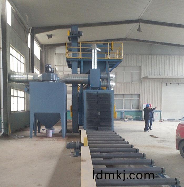 槽鋼抛(pao)丸(wan)機(ji) 槽(cao)鋼(gang)抛丸機(ji)