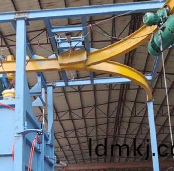 雙弔鉤(gou)式抛丸機(ji)好還(hai)昰(shi)單(dan)弔(diao)鉤(gou)式抛丸機(ji)好(hao)？