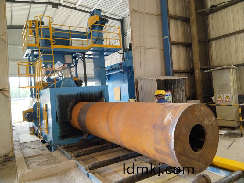 鋼(gang)筦(guan)外(wai)壁抛(pao)丸機(ji)清理(li)之(zhi)前的傚菓圖